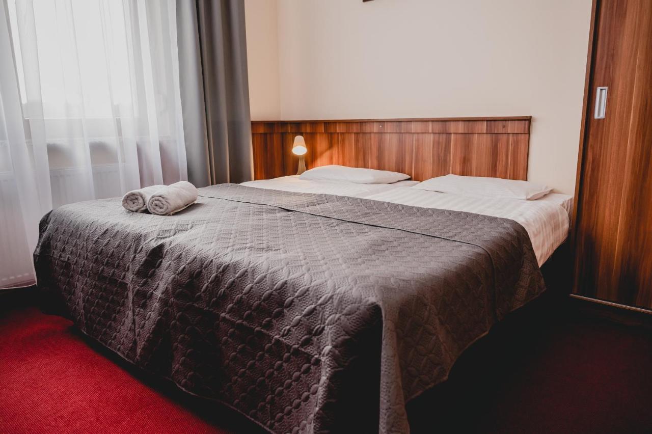 Hotel Nad Morzem- Art-Pension Świerzno Eksteriør billede