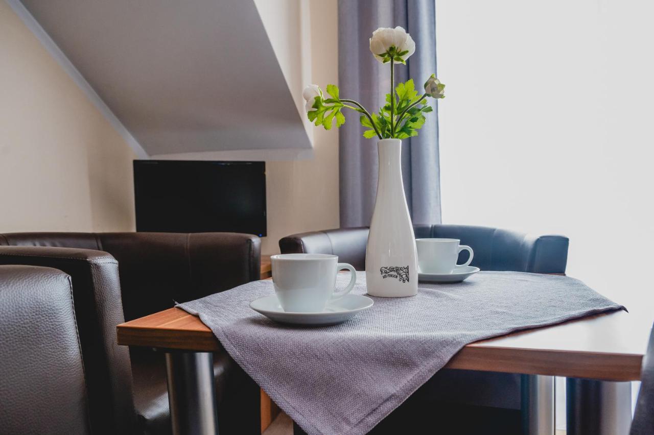 Hotel Nad Morzem- Art-Pension Świerzno Eksteriør billede