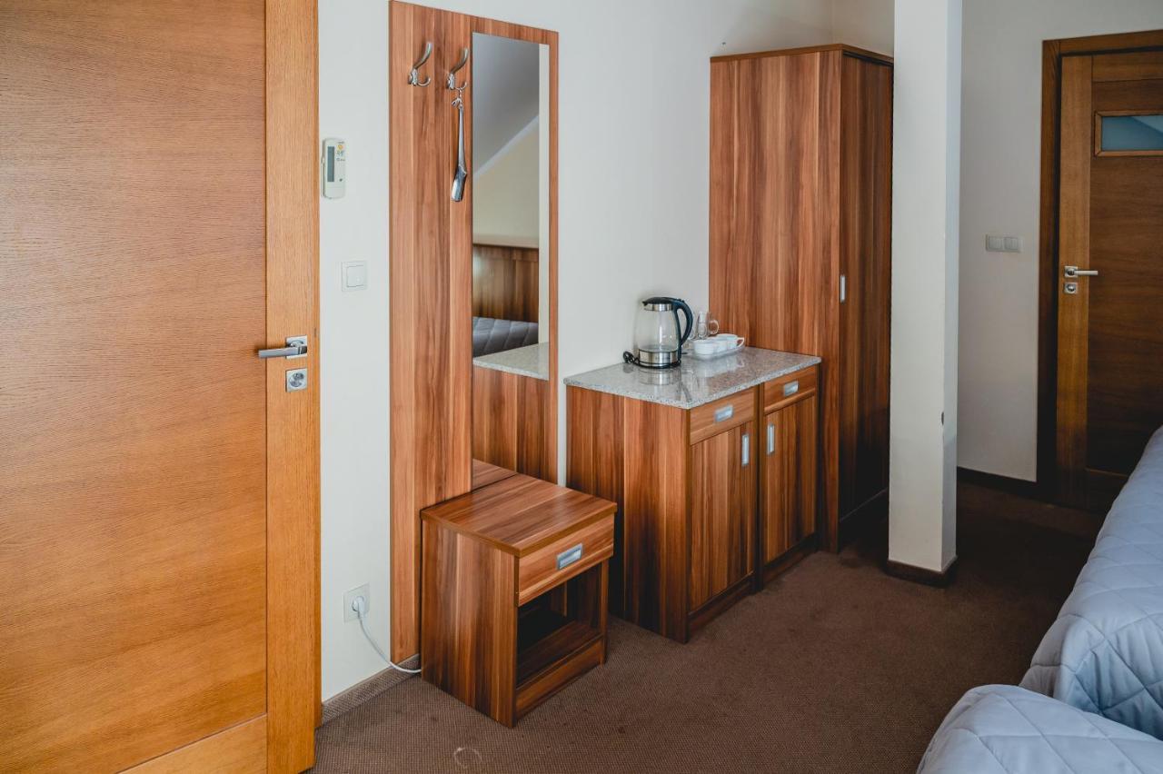 Hotel Nad Morzem- Art-Pension Świerzno Eksteriør billede