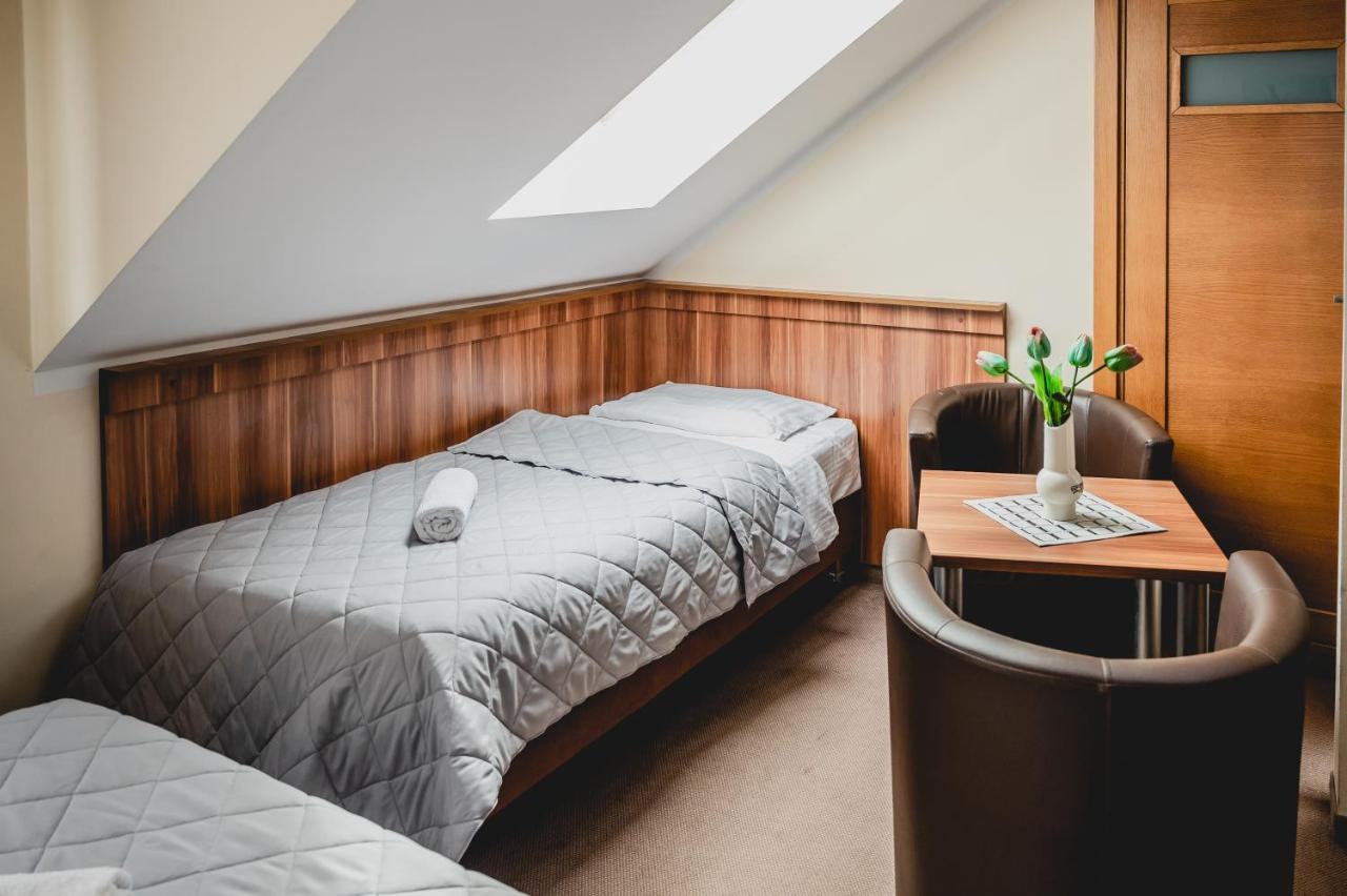 Hotel Nad Morzem- Art-Pension Świerzno Eksteriør billede