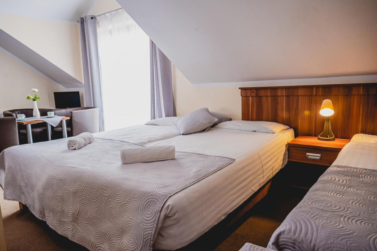 Hotel Nad Morzem- Art-Pension Świerzno Eksteriør billede