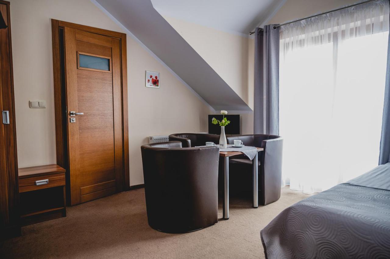 Hotel Nad Morzem- Art-Pension Świerzno Eksteriør billede