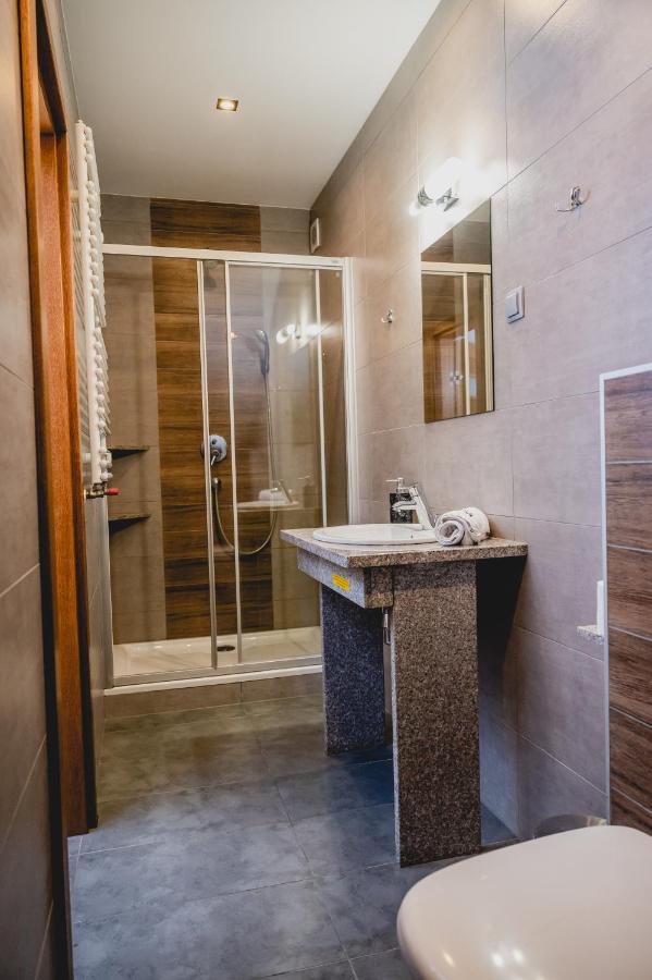 Hotel Nad Morzem- Art-Pension Świerzno Eksteriør billede