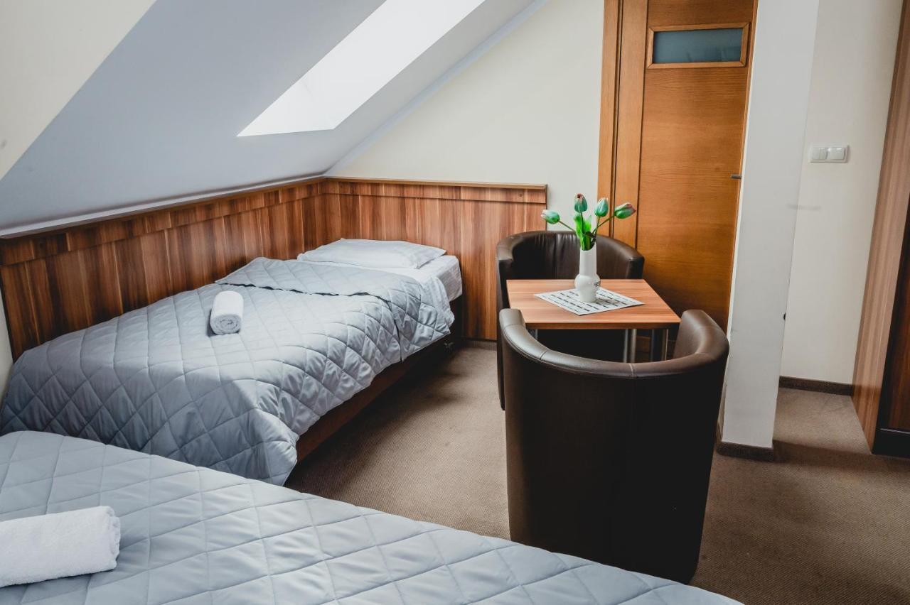 Hotel Nad Morzem- Art-Pension Świerzno Eksteriør billede
