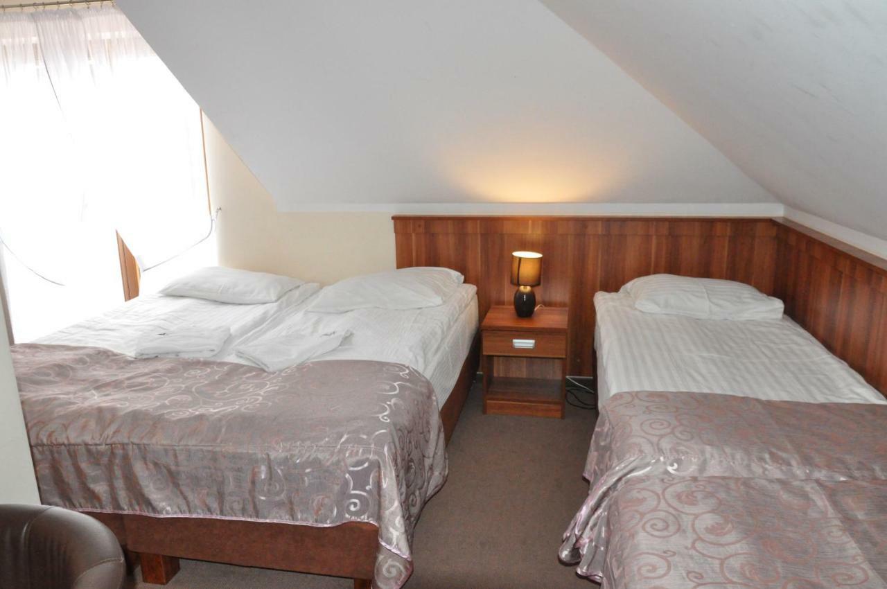 Hotel Nad Morzem- Art-Pension Świerzno Eksteriør billede